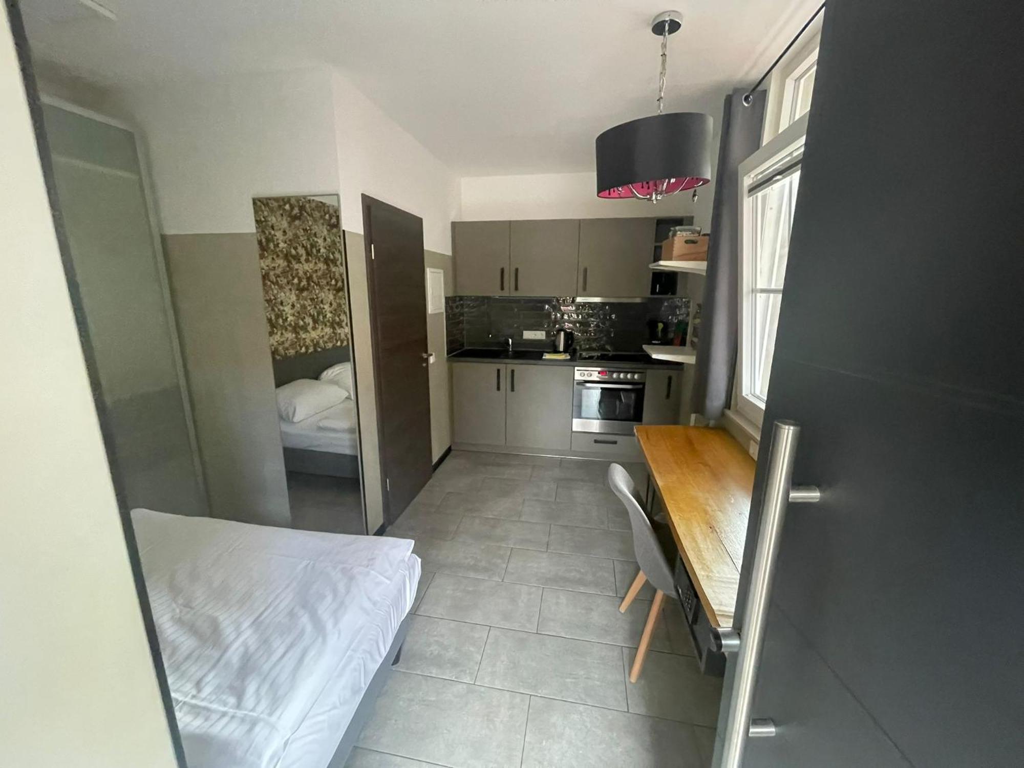 Zentrales Kobytinyhaus City Apartment Herford,Wlan,Parkplatz Exterior photo